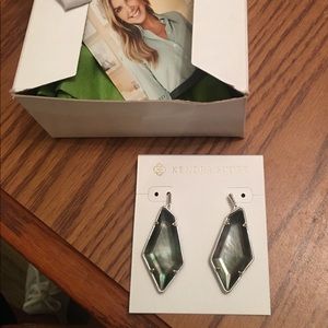 Emilia Gold Drop Earrings